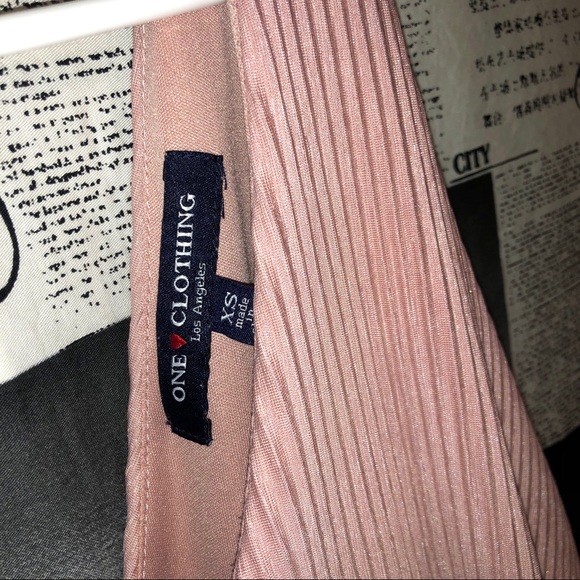 Light pink tank/shorts romper xs - Picture 6 of 6